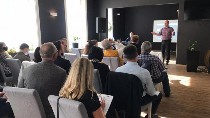 Дві культури, одна Європа