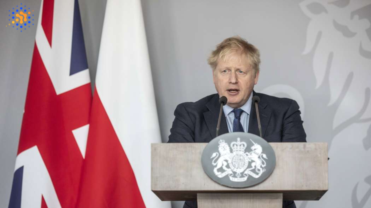 <strong>220 мільйонів фунтів</strong>